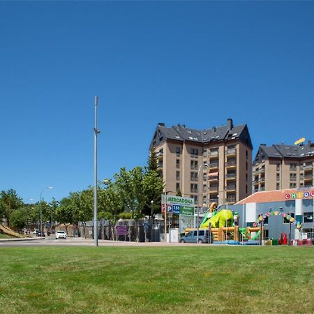 Apartament Apartamento Jaca Zewnętrze zdjęcie